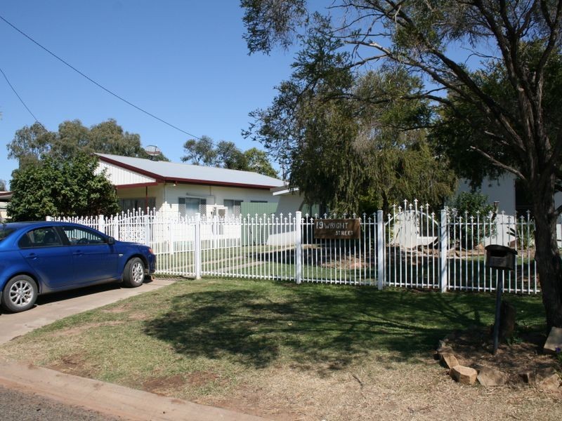 19 Wright Street, Roma QLD 4455