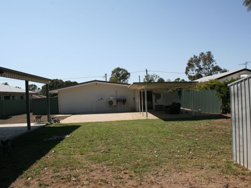 19 Wright Street, Roma QLD 4455