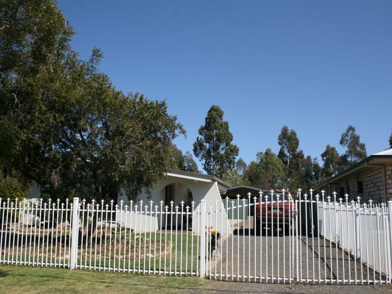 19 Wright Street, Roma QLD 4455