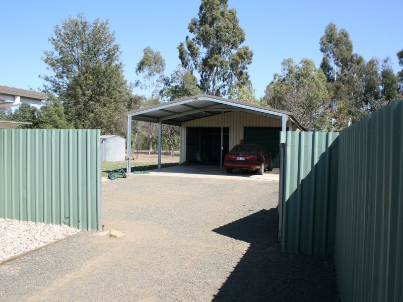 19 Wright Street, Roma QLD 4455