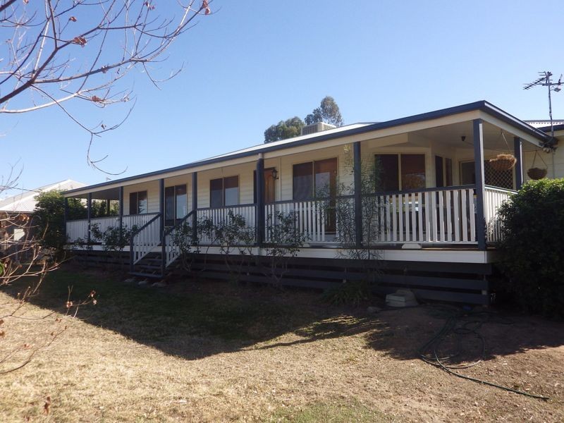 1 Ivy Street, Roma QLD 4455