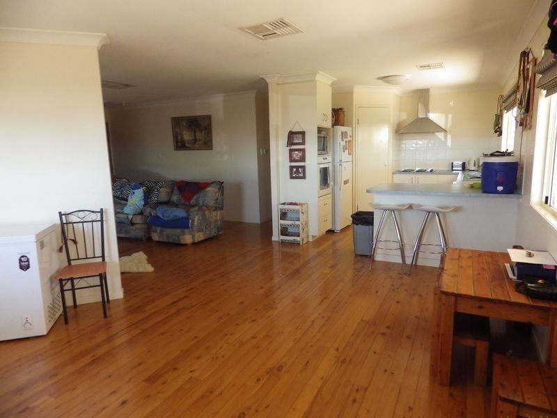 1 Ivy Street, Roma QLD 4455