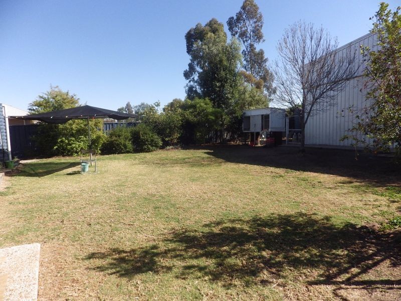 1 Ivy Street, Roma QLD 4455
