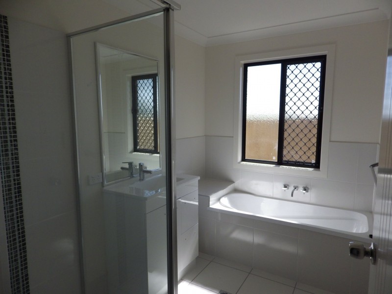 7 Highview Close, Roma QLD 4455