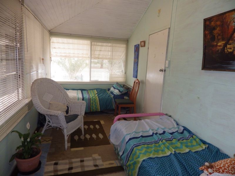 24 Russell Street, Wallumbilla QLD 4428