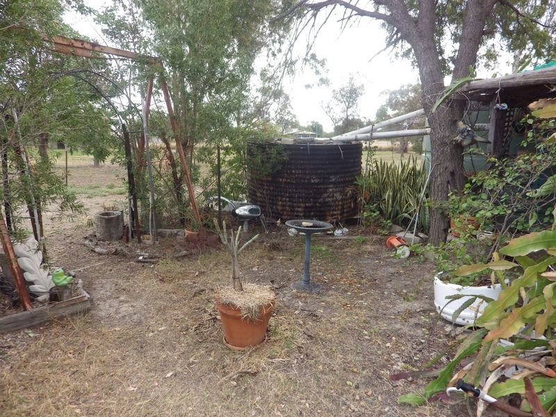 24 Russell Street, Wallumbilla QLD 4428