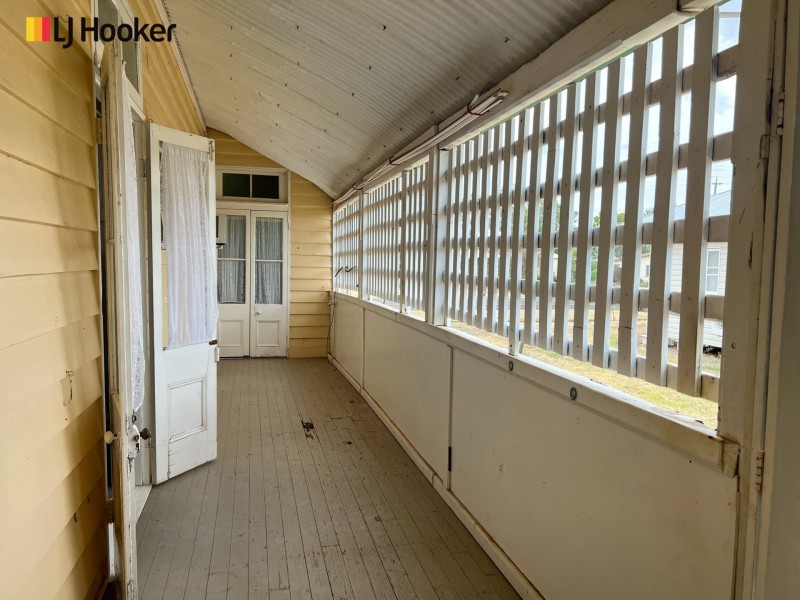 39 Raglan Street, Roma QLD 4455