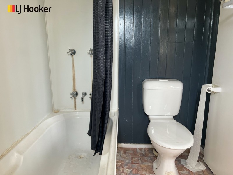 39 Raglan Street, Roma QLD 4455