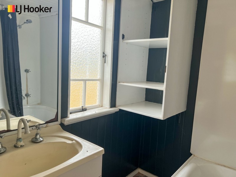 39 Raglan Street, Roma QLD 4455