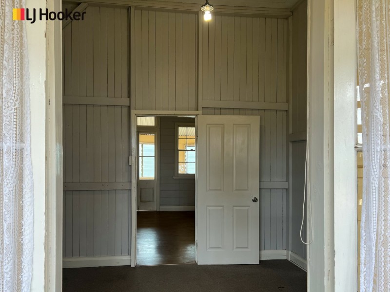 39 Raglan Street, Roma QLD 4455