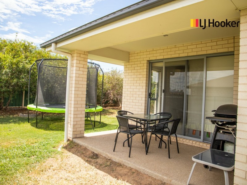 75 Wheeler Drive, Roma QLD 4455