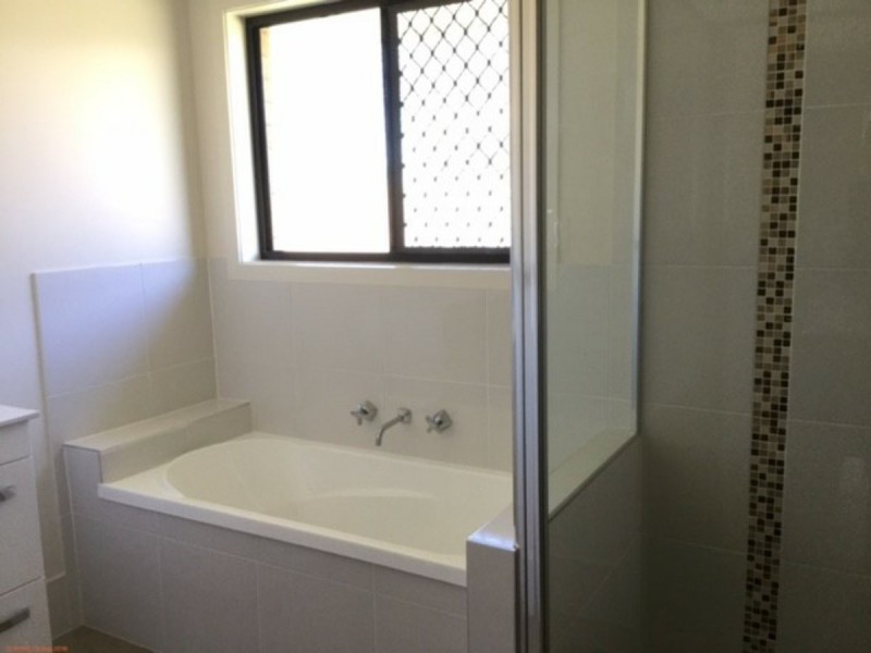 9 Highview Close, Roma QLD 4455