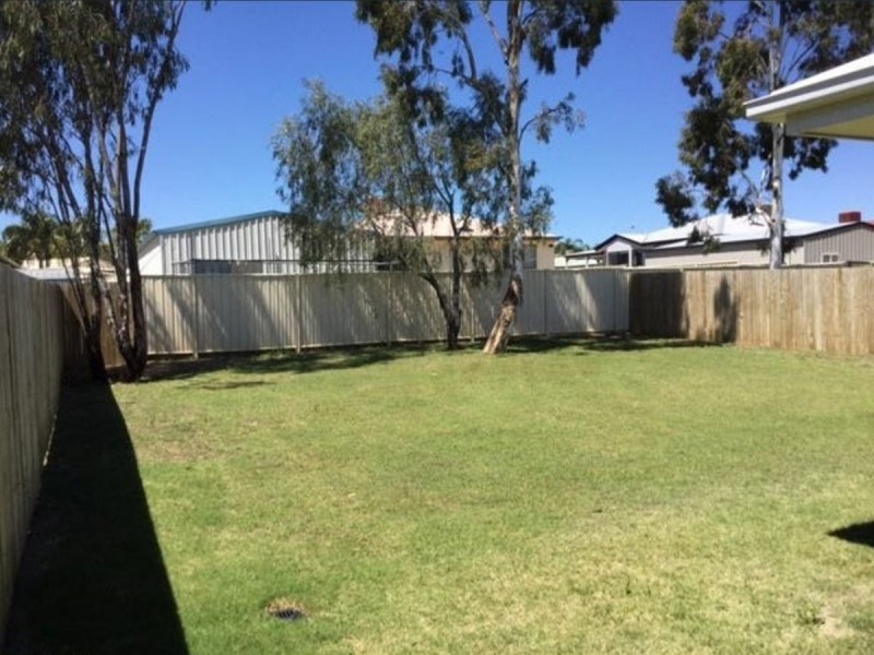 9 Highview Close, Roma QLD 4455