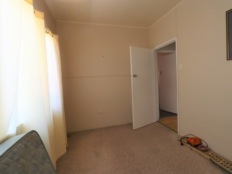 34 Ronald Street, Injune QLD 4454