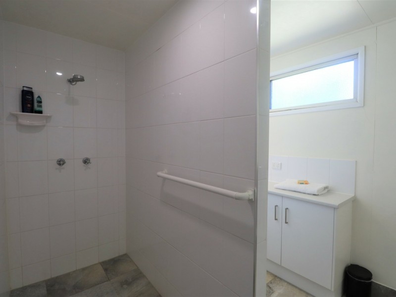 34 Ronald Street, Injune QLD 4454