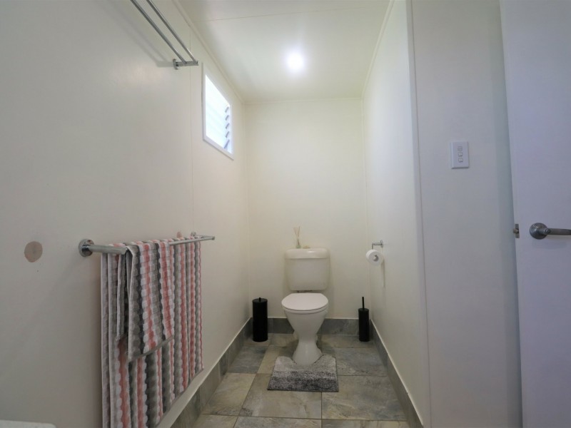 34 Ronald Street, Injune QLD 4454