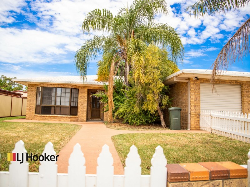 22 Edna Street, Roma QLD 4455