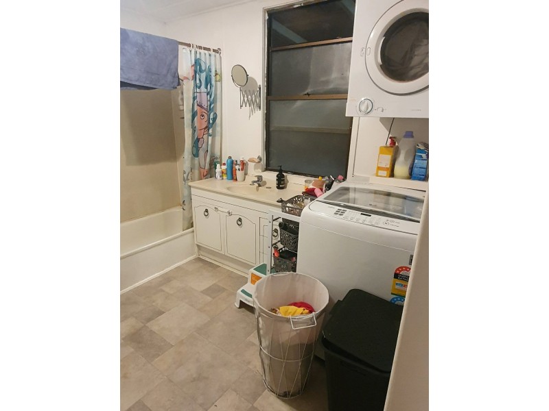 16 Hoffman Street, Roma QLD 4455