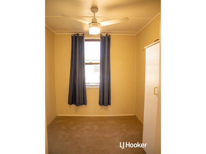 16 Hoffman Street, Roma QLD 4455