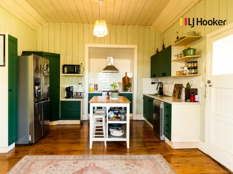 37 William Street, Roma QLD 4455