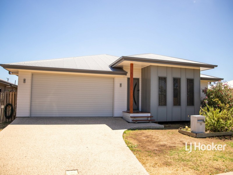 19 Lomandra Avenue, Roma QLD 4455