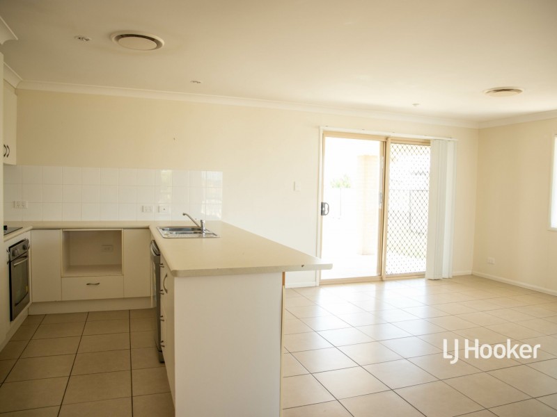 11 Lockyer Crescent, Roma QLD 4455