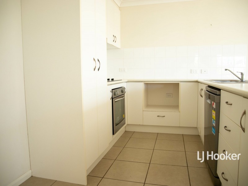 11 Lockyer Crescent, Roma QLD 4455