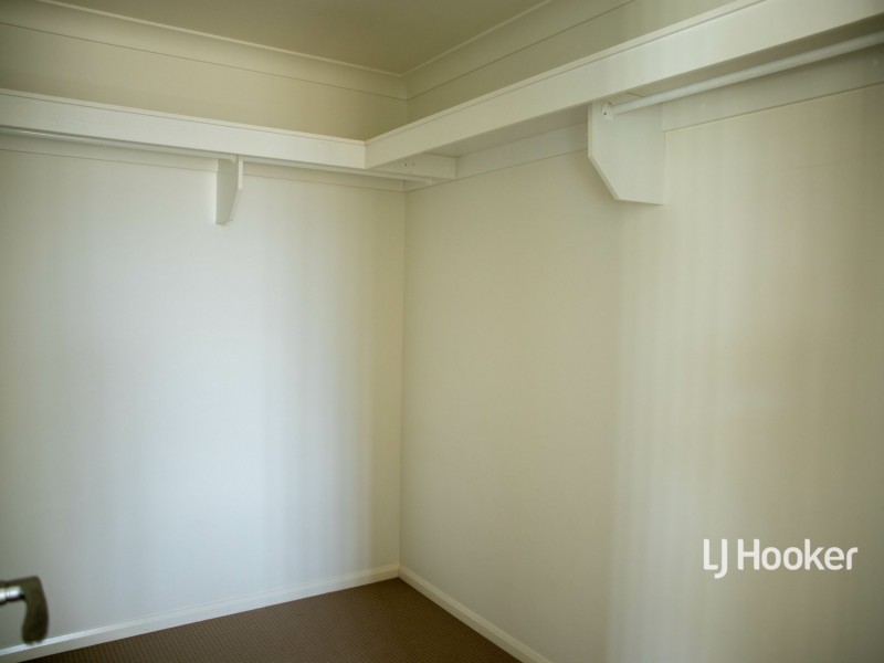 11 Lockyer Crescent, Roma QLD 4455