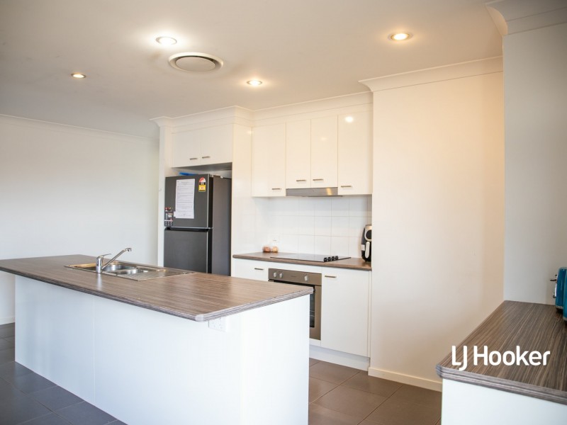 42 Howard Street, Roma QLD 4455