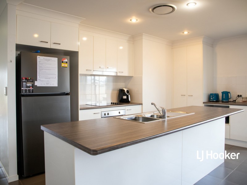 42 Howard Street, Roma QLD 4455