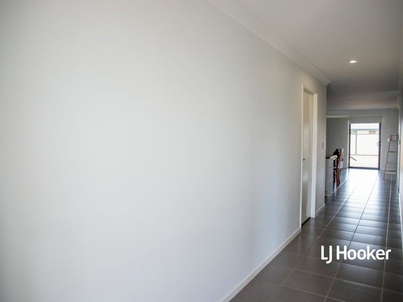 42 Howard Street, Roma QLD 4455