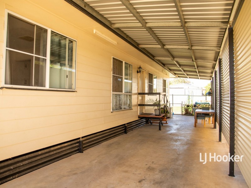 30 Hoffman Street, Roma QLD 4455