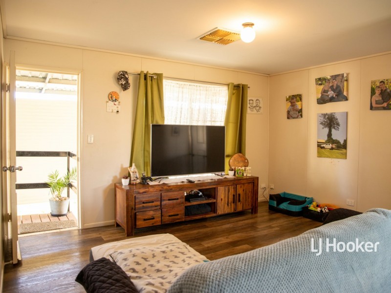 30 Hoffman Street, Roma QLD 4455