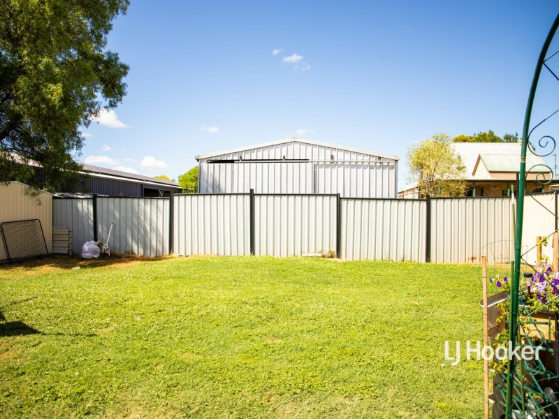 30 Hoffman Street, Roma QLD 4455