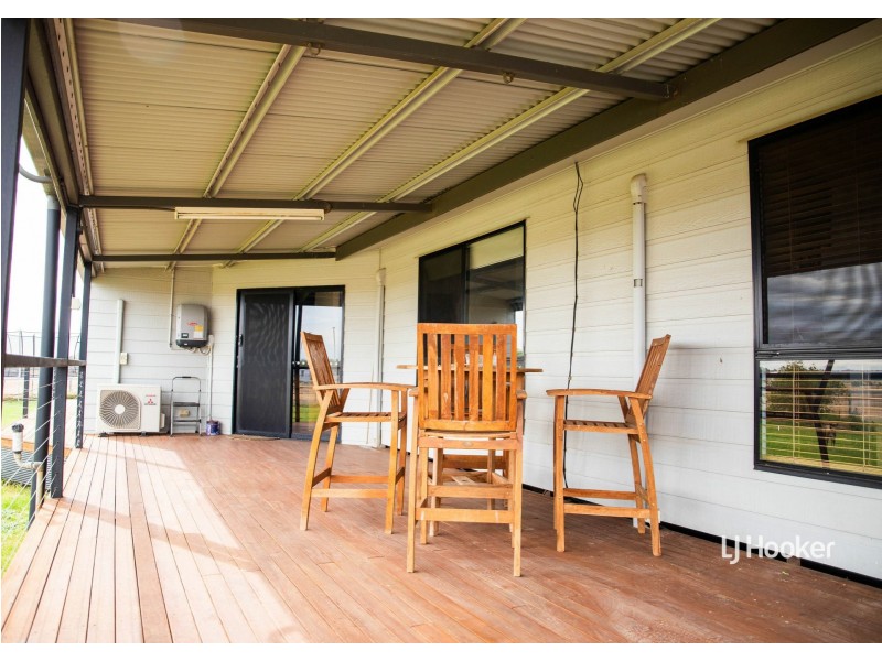 110 Six Mile Road, Roma QLD 4455