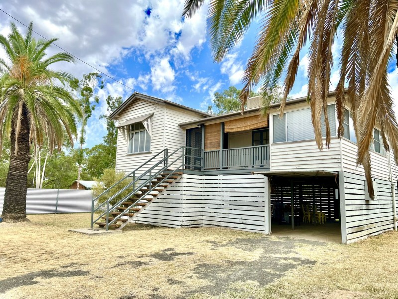 10 School Street, Amby QLD 4462