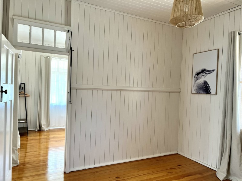 10 School Street, Amby QLD 4462