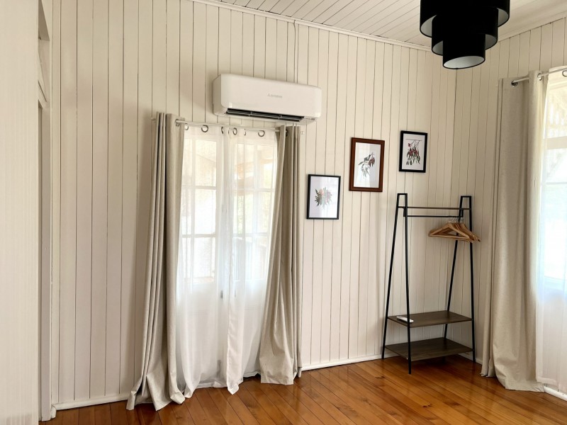 10 School Street, Amby QLD 4462