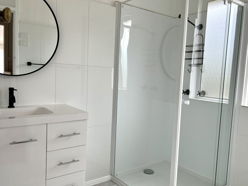 10 School Street, Amby QLD 4462