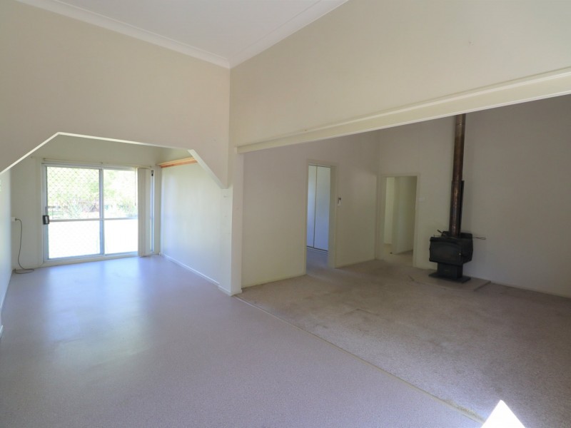 11 Bungil Street, Roma QLD 4455