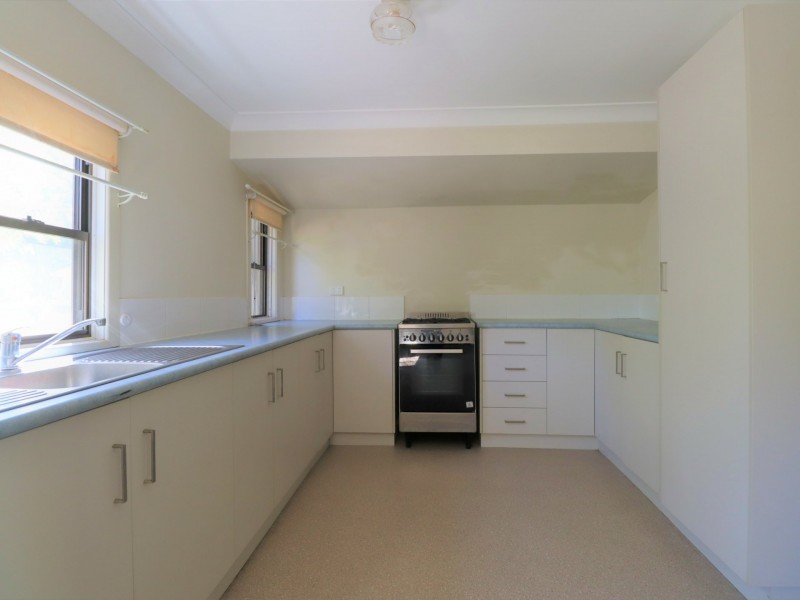 11 Bungil Street, Roma QLD 4455