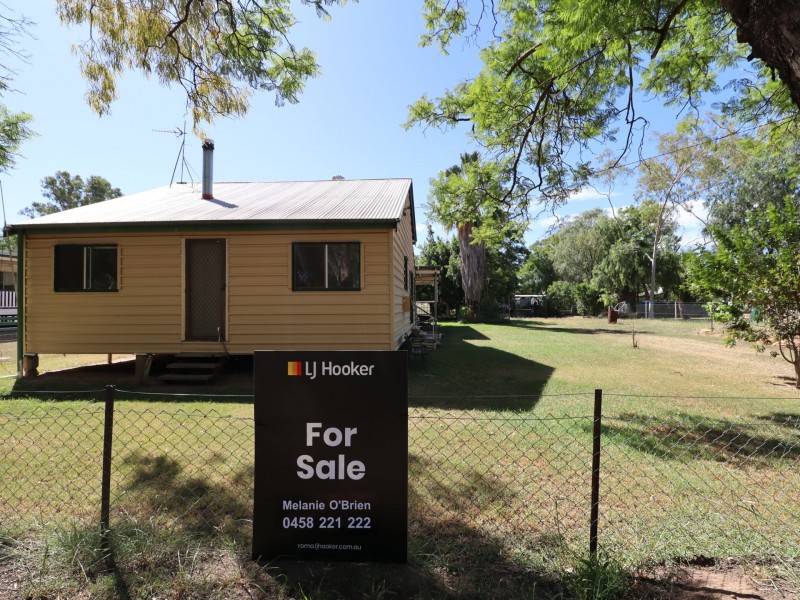 11 Bungil Street, Roma QLD 4455