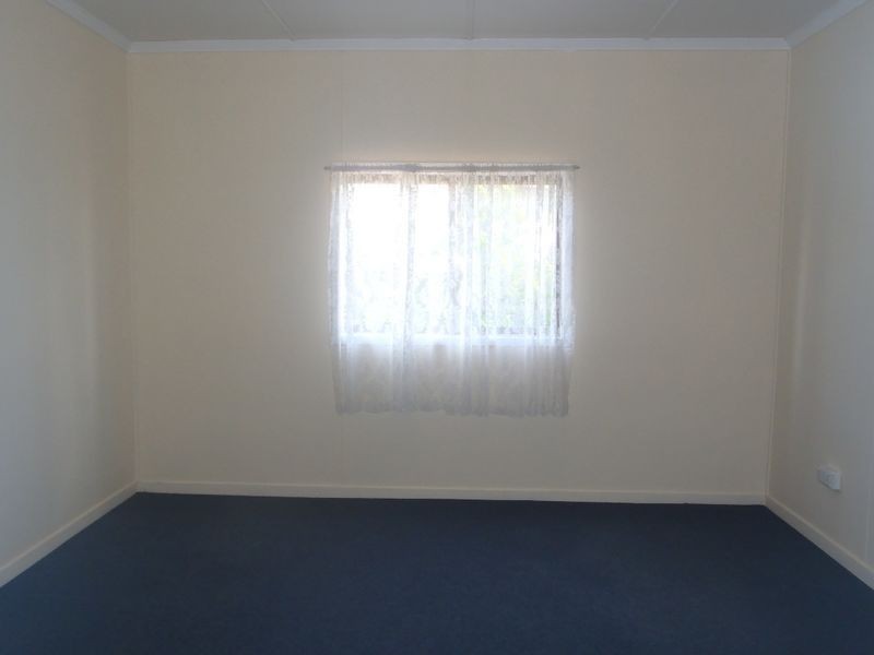 15 Burke Street, Wallumbilla QLD 4428