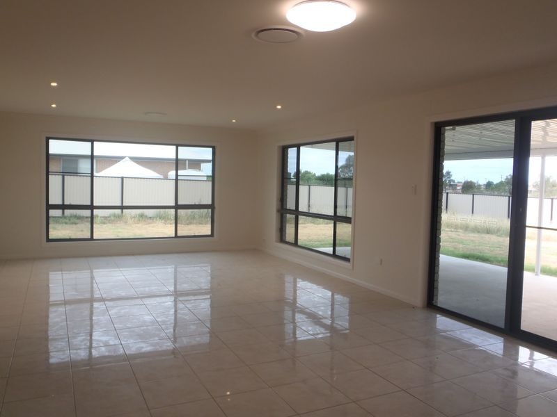 22 Beetson Drive, Roma QLD 4455