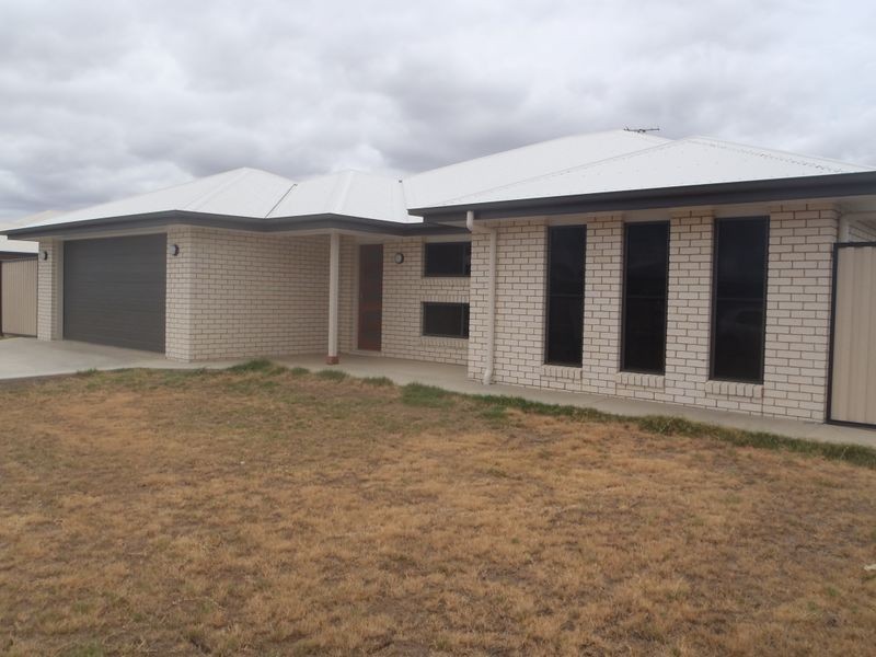 22 Beetson Drive, Roma QLD 4455