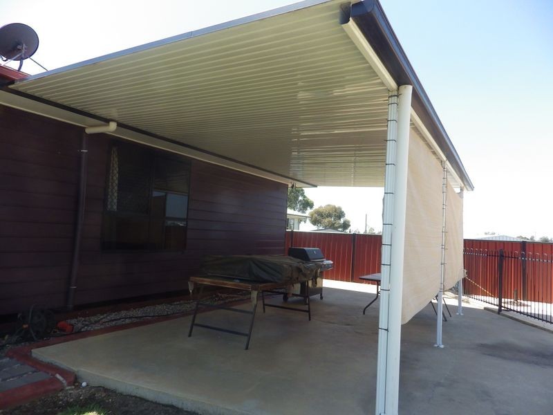 30 Alex Parade, Roma QLD 4455