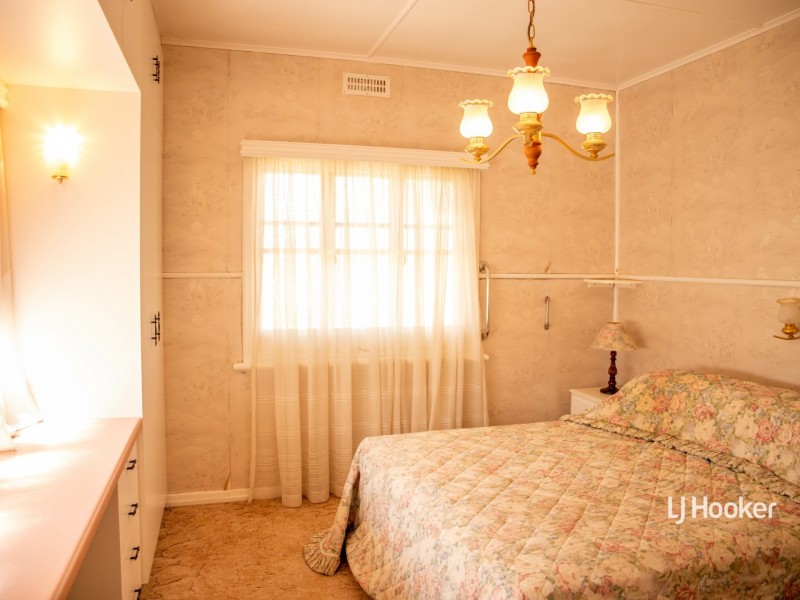 26 Mullavey Street, Roma QLD 4455