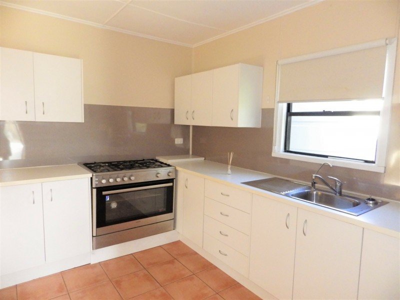 21 Spencer Street, Roma QLD 4455