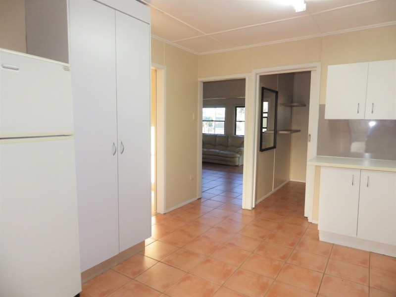 21 Spencer Street, Roma QLD 4455