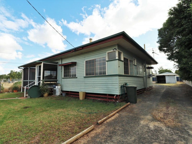 101 Arthur Street, Roma QLD 4455